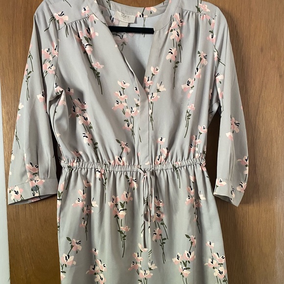 LOFT Dresses & Skirts - Grey cherry blossom dress